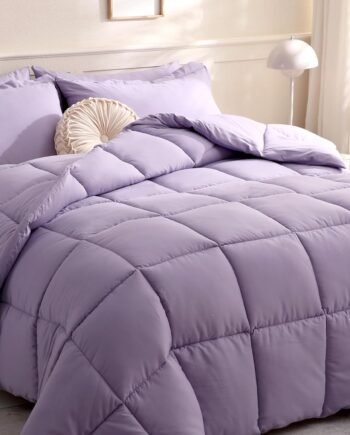Comforters Oversized King Size, Light Purple All Season Duvet, Lightweight Quilt, Down Alternative Hotel Comforter with Corner Tabs (Light Purple, Oversized King 116x98 Inches)