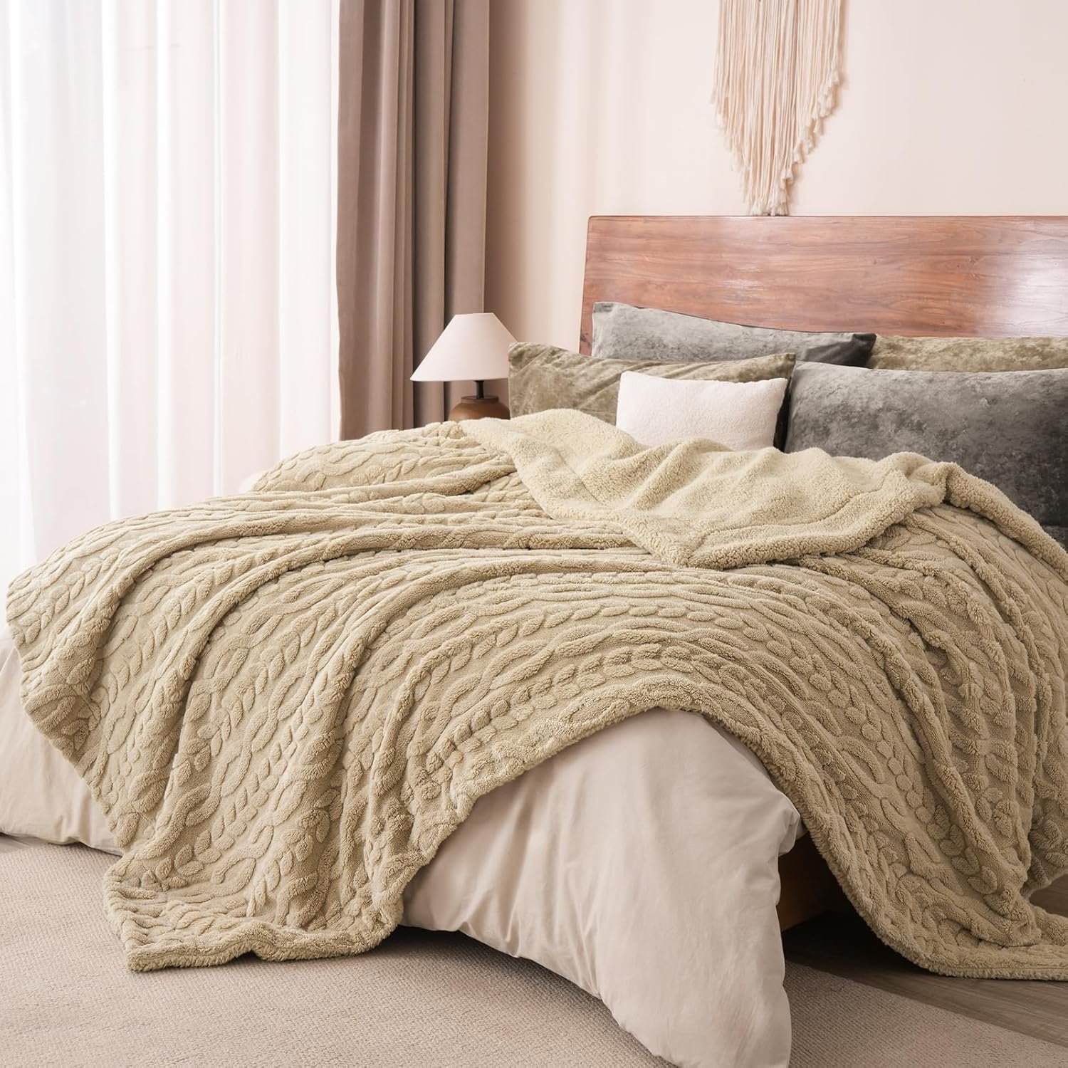 Tufted Sherpa Fleece Blanket Queen Size, 510 Warm Blanket for Winter, No Shed No Pilling, 90" x 90", 3D Jacquard Cozy Thick Bedding for Home Decor, Khaki