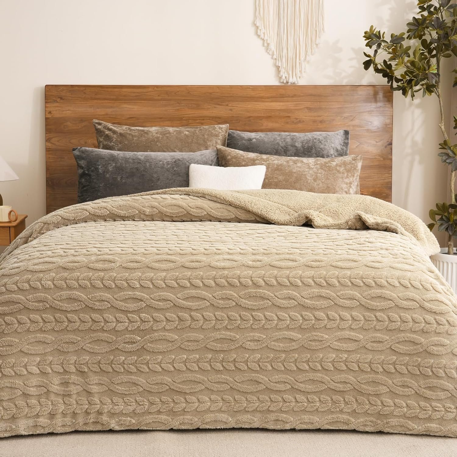 Tufted Sherpa Fleece Blanket Queen Size, 510 Warm Blanket for Winter, No Shed No Pilling, 90" x 90", 3D Jacquard Cozy Thick Bedding for Home Decor, Khaki